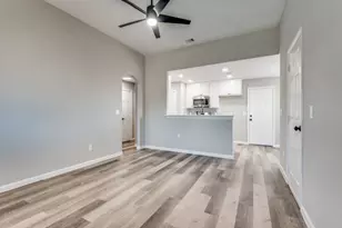 5320 Eagle Heights Dr, Dallas, TX 75212 - Photo 6