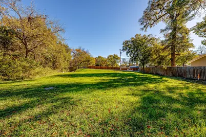 1815 Kingsley Drive, Dallas, TX 75216 - Photo 14