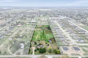 305 Swaha Dr, Tioga, TX 76271 - Photo 1