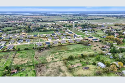 305 Swaha Drive, Tioga, TX 76271 - Photo 14