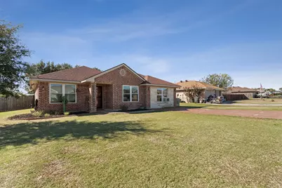 507 Mesquite Drive, Rio Vista, TX 76093 - Photo 1