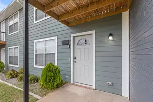 705 W Crawford St, Denison, TX 75020 - Photo 4