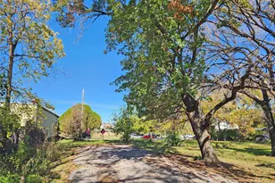 614 Lone Oak St, Lewisville, TX 75057 - Photo 6