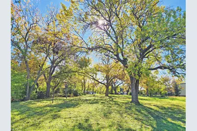 614 Lone Oak Street, Lewisville, TX 75057 - Photo 10