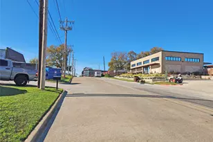 614 Lone Oak St, Lewisville, TX 75057 - Photo 12