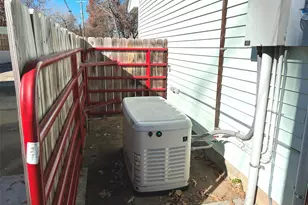 201 S Beech St, Winnsboro, TX 75494 - Photo 32