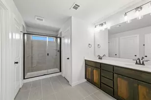 1102 Holly St, Cleburne, TX 76033 - Photo 18