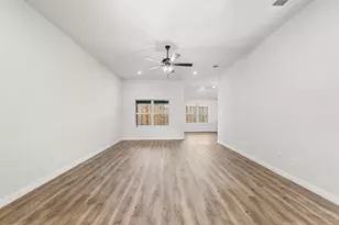 1102 Holly St, Cleburne, TX 76033 - Photo 6