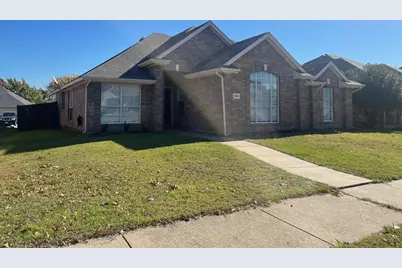 4820 Thames Drive, Grand Prairie, TX 75052 - Photo 1