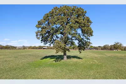 2212 Spring Hill Road, Aubrey, TX 76227 - Photo 12