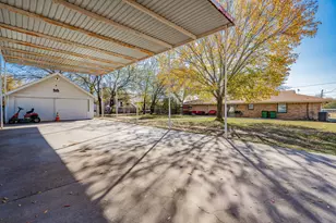 301 E Williams St, Bowie, TX 76230 - Photo 26