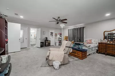 301 E Williams Street, Bowie, TX 76230 - Photo 20