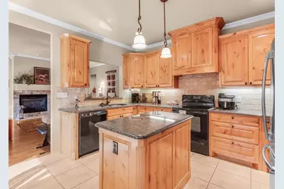 9420 Gleneagles Drive, Granbury, TX 76049 - Photo 12