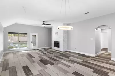 309 Dupont Circle, Fort Worth, TX 76134 - Photo 8