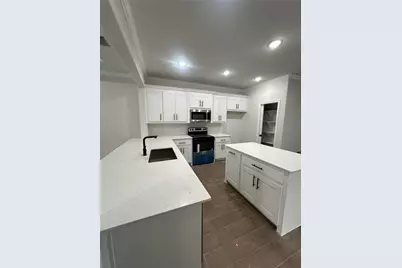 5741 Black Pine Circle, Granbury, TX 76048 - Photo 16