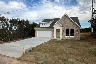 5829 Black Pine Cir, Granbury, TX 76048 - Photo 2