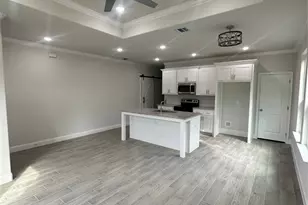5829 Black Pine Cir, Granbury, TX 76048 - Photo 4