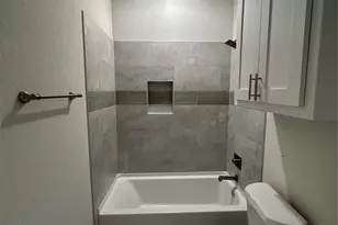 5829 Black Pine Cir, Granbury, TX 76048 - Photo 10