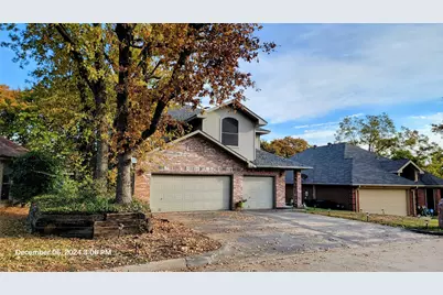 1637 Arbor Ridge Drive, Fort Worth, TX 76112 - Photo 2