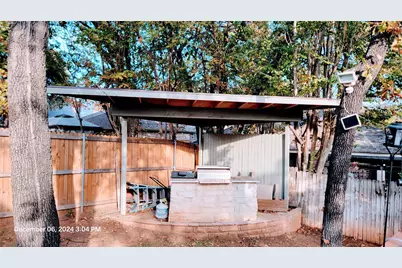 1637 Arbor Ridge Drive, Fort Worth, TX 76112 - Photo 30