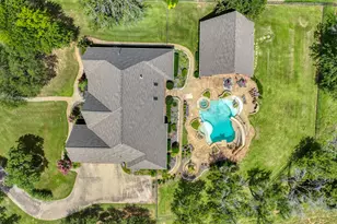 115 Autumn Springs Ct, Weatherford, TX 76087 - Photo 38