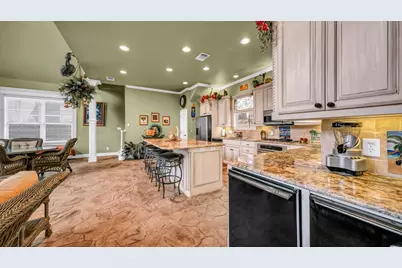 115 Autumn Springs Court, Weatherford, TX 76087 - Photo 32