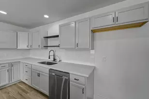 5421 Jerri Ln, Haltom City, TX 76117 - Photo 12