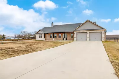 101 Consolation Drive, Millsap, TX 76066 - Photo 1