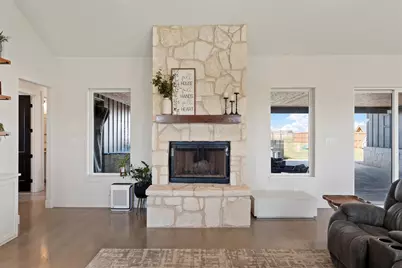 353 Willow Moon Ranch Road, Crawford, TX 76638 - Photo 4