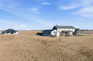 353 Willow Moon Ranch Rd, Crawford, TX 76638 - Photo 2