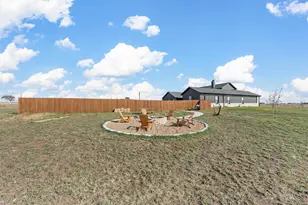 353 Willow Moon Ranch Rd, Crawford, TX 76638 - Photo 26
