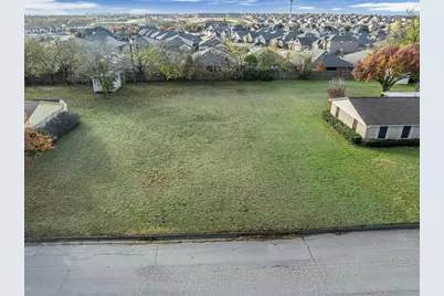 319 Allen Drive, Justin, TX 76247 - Photo 10