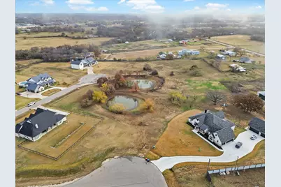 3937 Lonesome Quail Drive, Burleson, TX 76028 - Photo 2