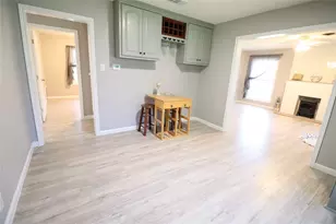 2208 N Sylvania Ave, Fort Worth, TX 76111 - Photo 6