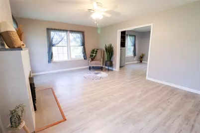 2208 N Sylvania Avenue, Fort Worth, TX 76111 - Photo 4