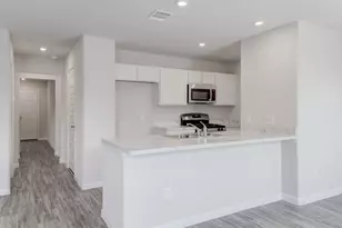 402 Lens St, Eastland, TX 76448 - Photo 10