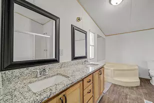 7442 Cottonwood Creek Rd, Fort Worth, TX 76135 - Photo 20