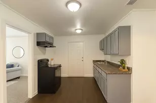 2212 Lea Crest Dr, Dallas, TX 75216 - Photo 10