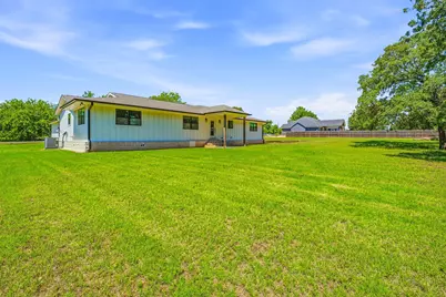 1937 N Dale Avenue, Stephenville, TX 76401 - Photo 6
