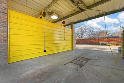 805 Poindexter Avenue, Cleburne, TX 76033 - Photo 14