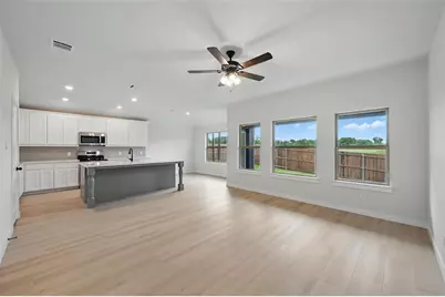 1401 Quail Creek Drive, Cleburne, TX 76033 - Photo 16