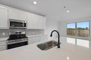 1401 Quail Crk Dr, Cleburne, TX 76033 - Photo 10