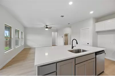 1401 Quail Creek Drive, Cleburne, TX 76033 - Photo 14