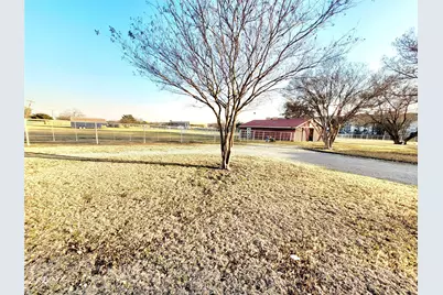 4260 Lasater Road, Balch Springs, TX 75181 - Photo 30