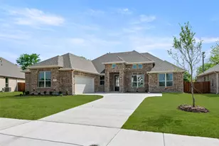 947 Richard Pittmon Dr, DeSoto, TX 75115 - Photo 2