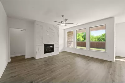 947 Richard Pittmon Drive, DeSoto, TX 75115 - Photo 6