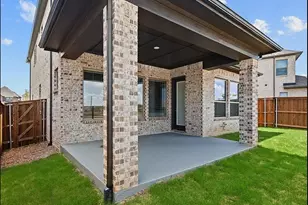 708 Treaty Oak Dr, Lewisville, TX 75056 - Photo 4