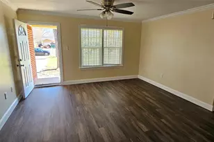 1007 Pleasant Dr, Dallas, TX 75217 - Photo 2