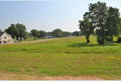 551 Shoreline Drive, Mabank, TX 75143 - Photo 14