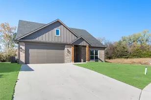 304 Kelcey Ct, Trenton, TX 75490 - Photo 2